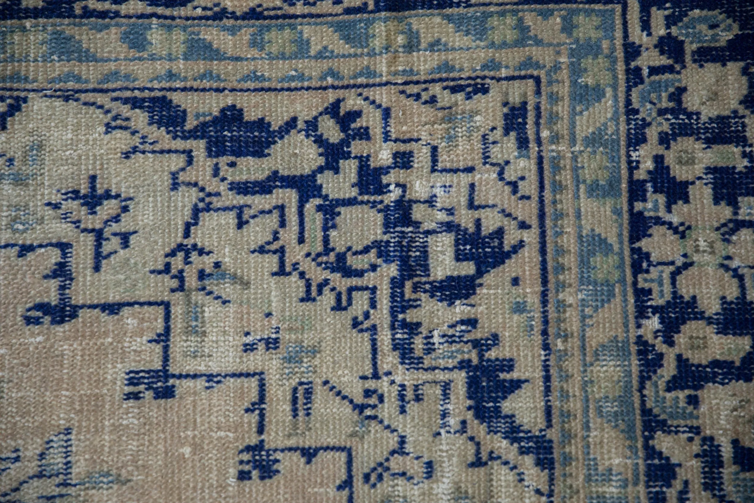 6.5x9.5 Vintage Distressed Oushak Carpet