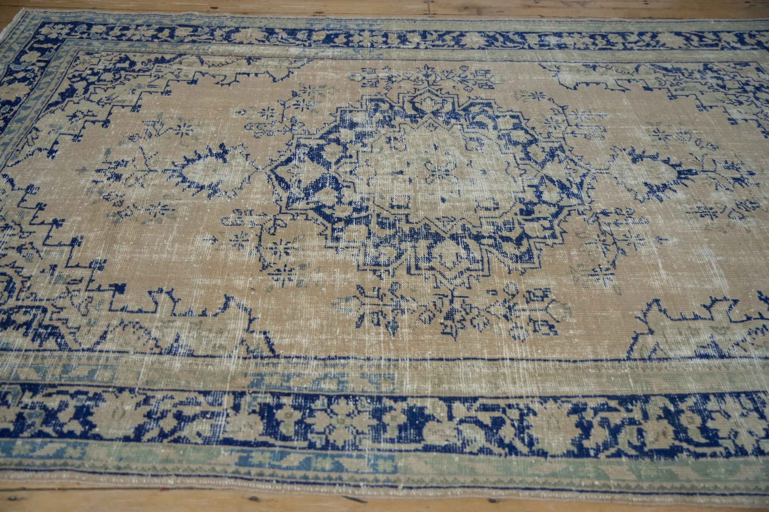 6.5x9.5 Vintage Distressed Oushak Carpet