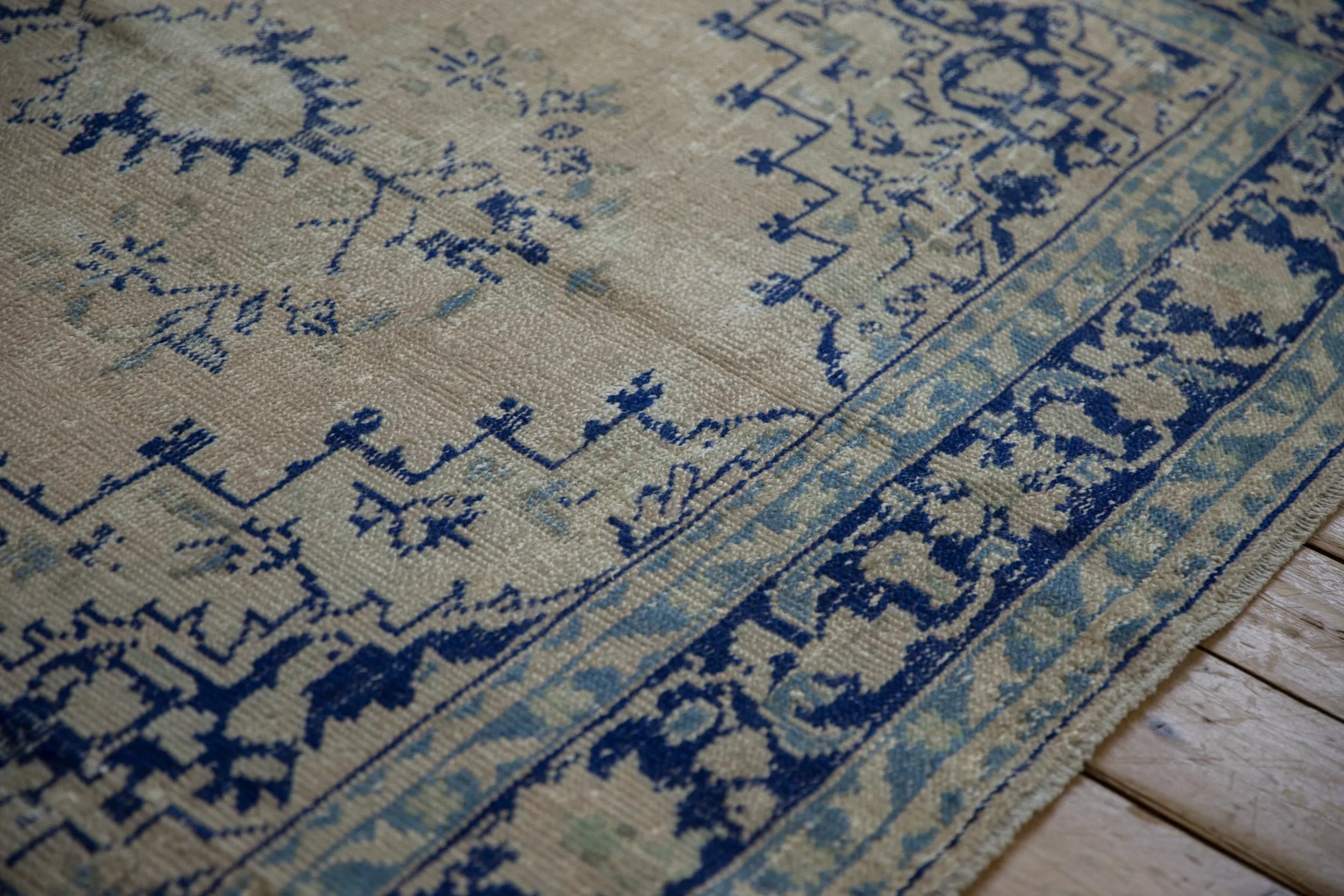 6.5x9.5 Vintage Distressed Oushak Carpet