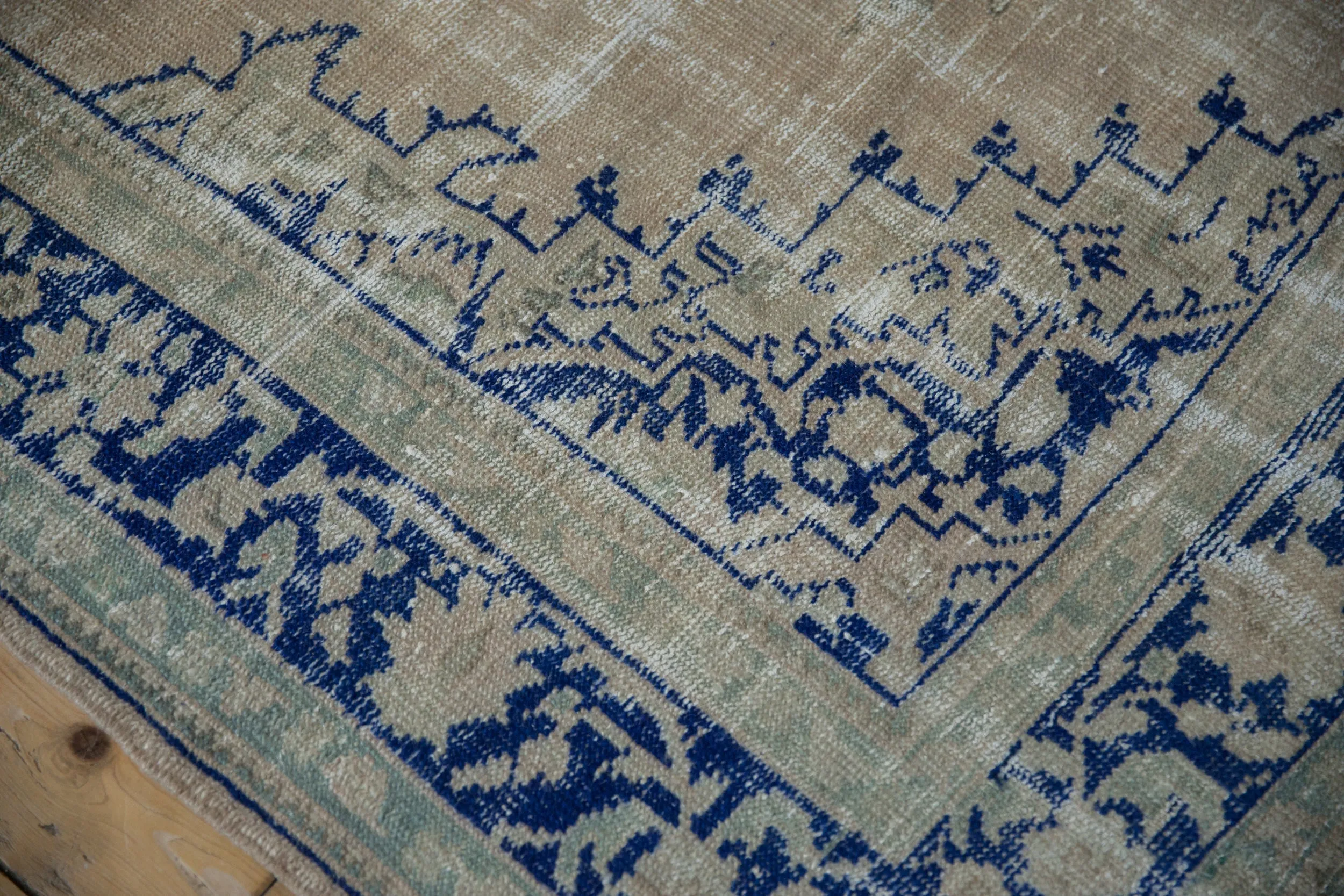 6.5x9.5 Vintage Distressed Oushak Carpet