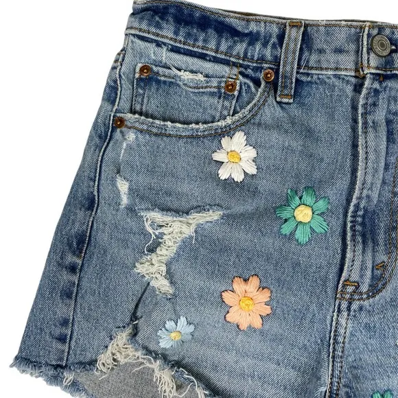 Abercrombie &amp; Fitch Floral Embroidered High Rise Mom Short 28 Denim Cutoff Jean
