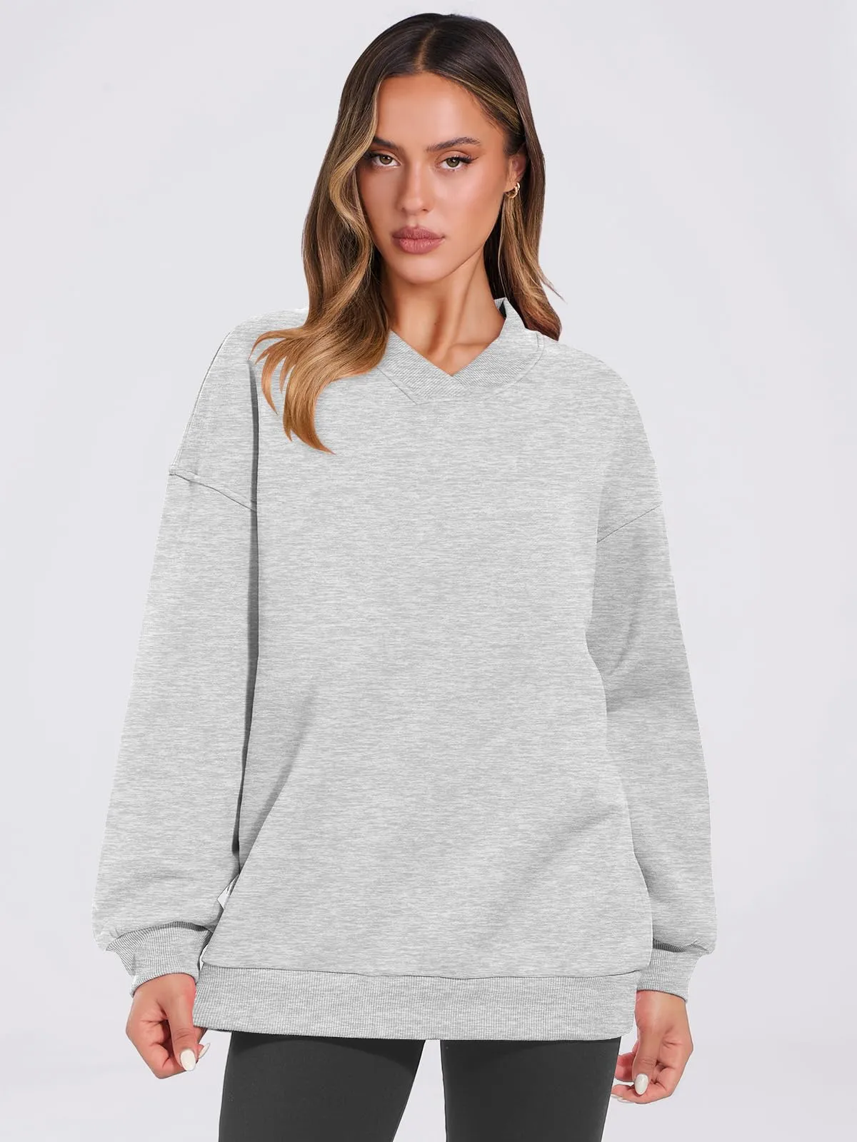 ANRABESS Womens Oversized V Neck Sweatshirt Fleece Long Sleeve Hoodies Pullover Comfy Top Outfits 2024 Teen Preppy Clothes Light Gray