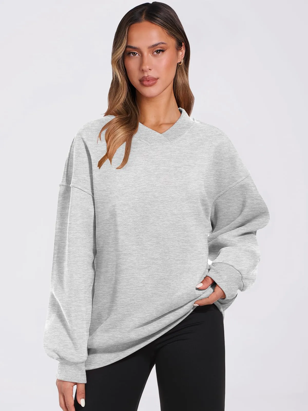 ANRABESS Womens Oversized V Neck Sweatshirt Fleece Long Sleeve Hoodies Pullover Comfy Top Outfits 2024 Teen Preppy Clothes Light Gray