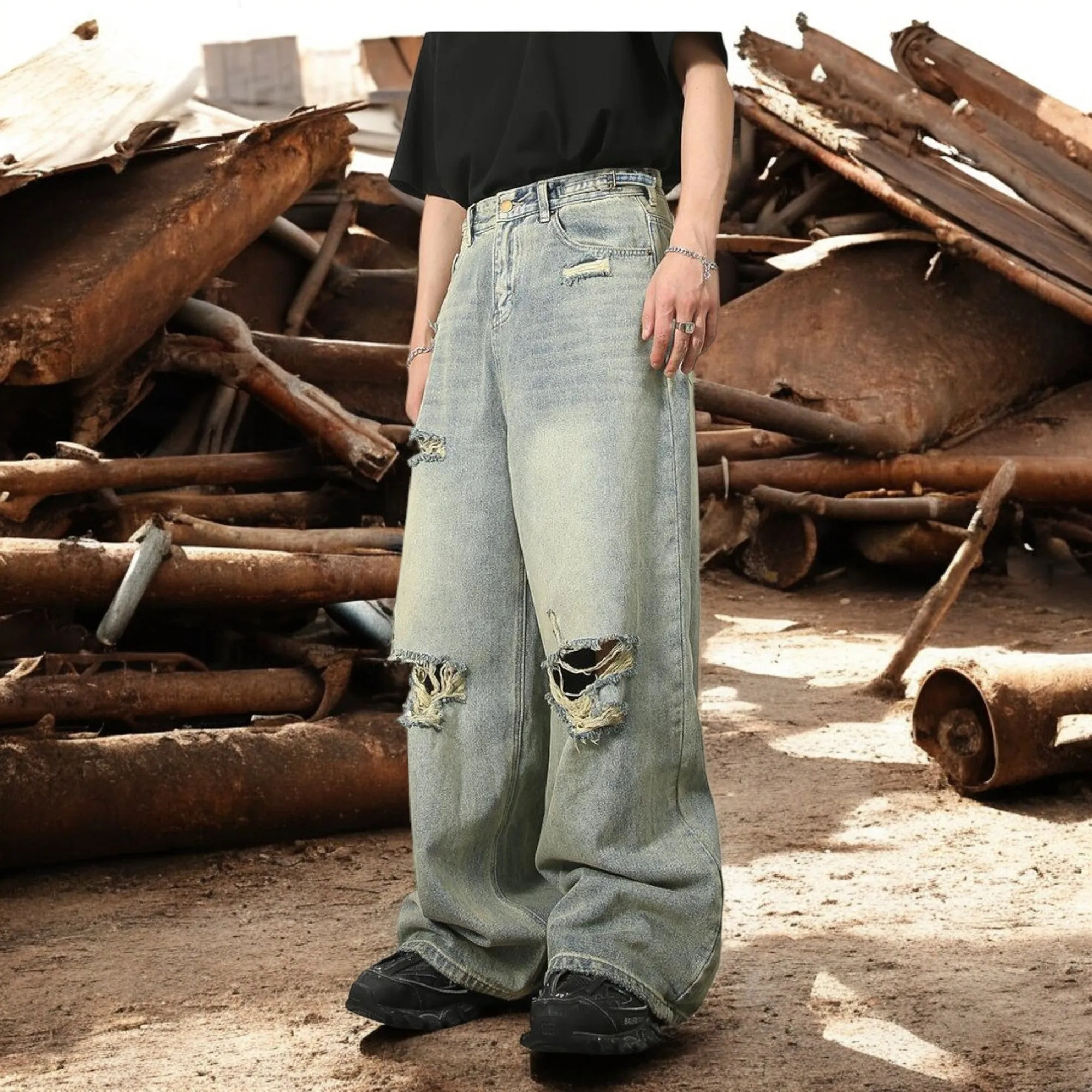 Baggy Distressed Denim Jeans