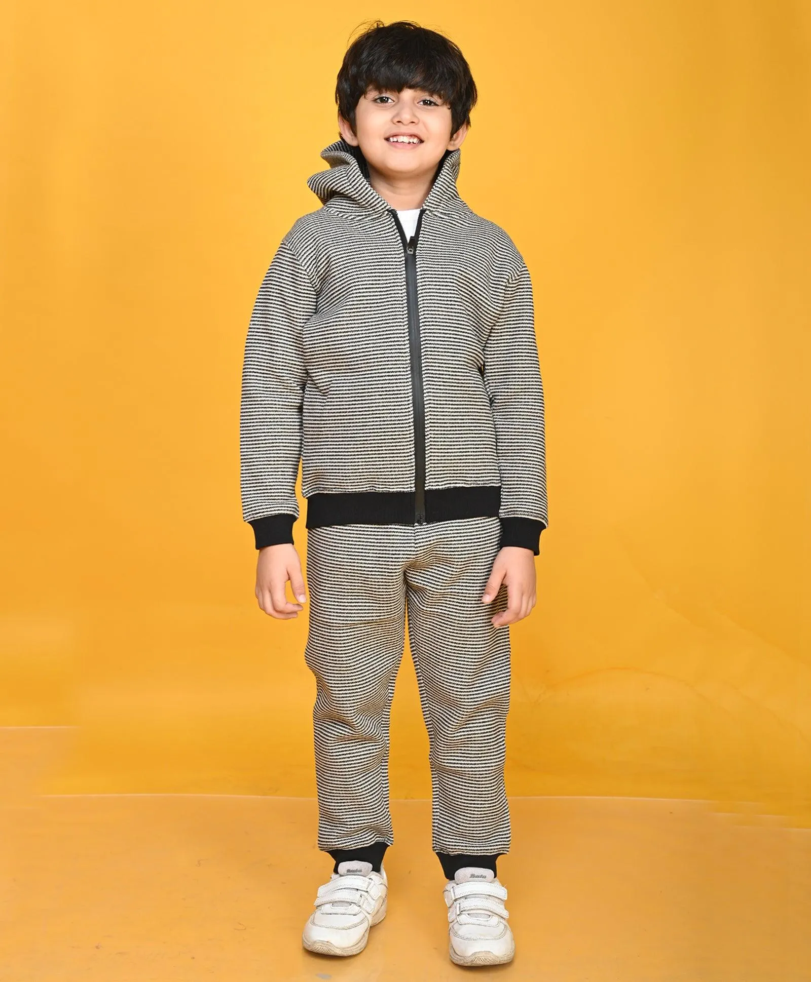 BLACK BEIGE KNITTED BOYS FLEECE JOGGER - BLACK