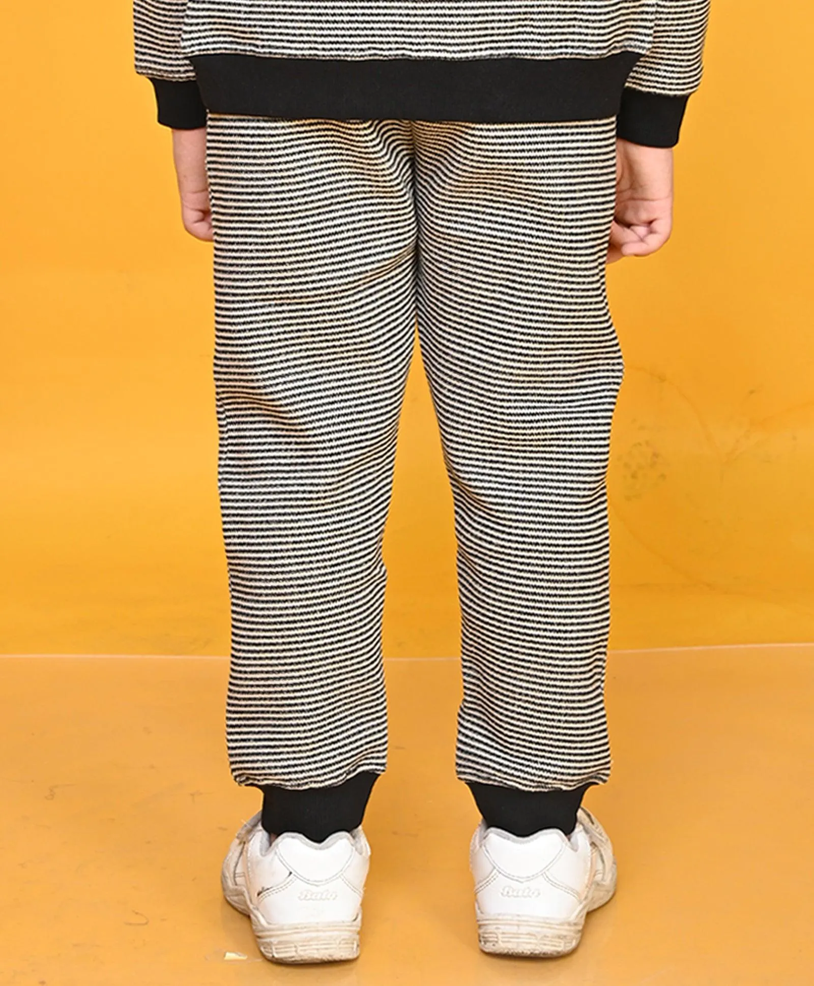 BLACK BEIGE KNITTED BOYS FLEECE JOGGER - BLACK