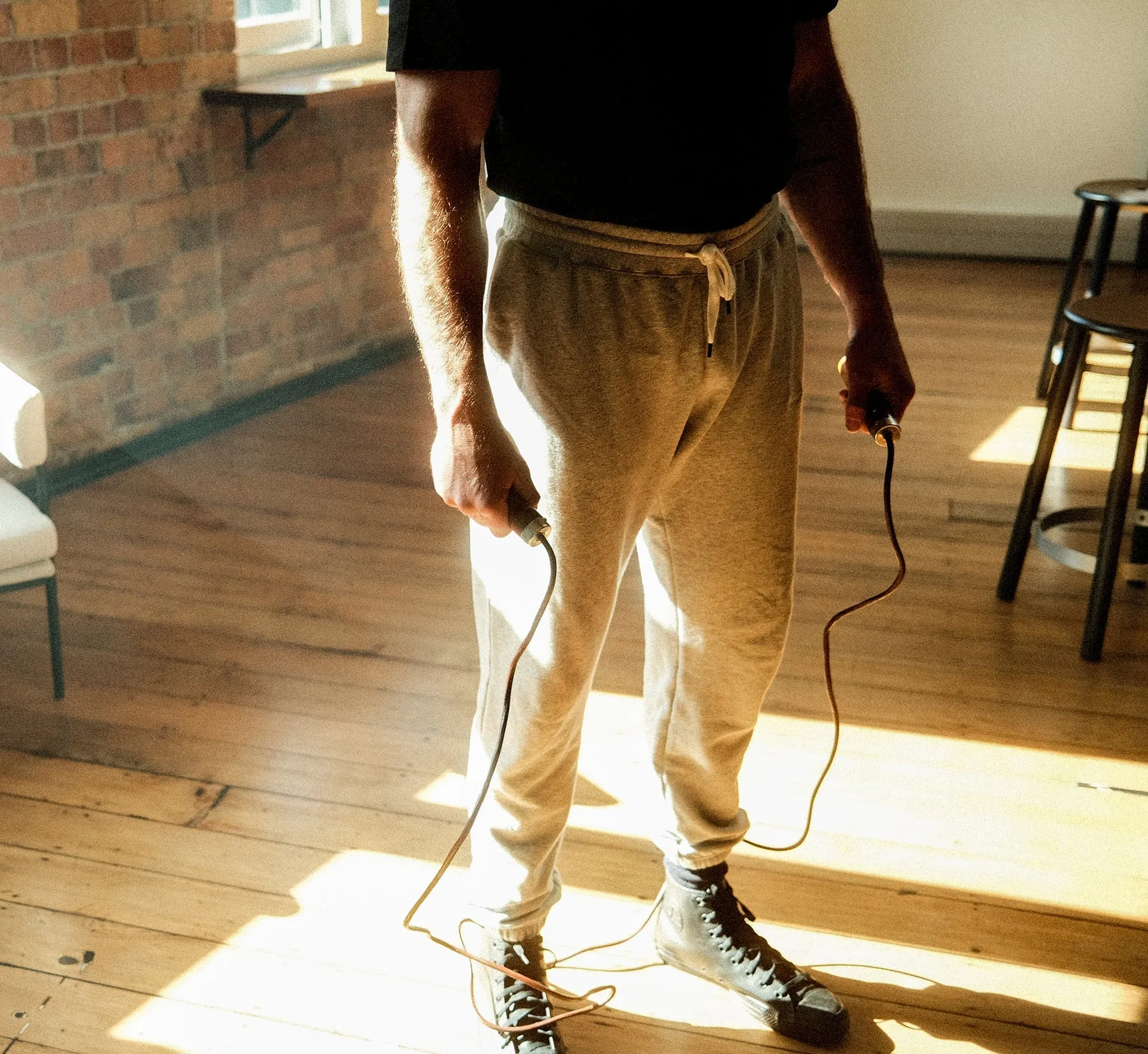 CLASSIC JOGGERS