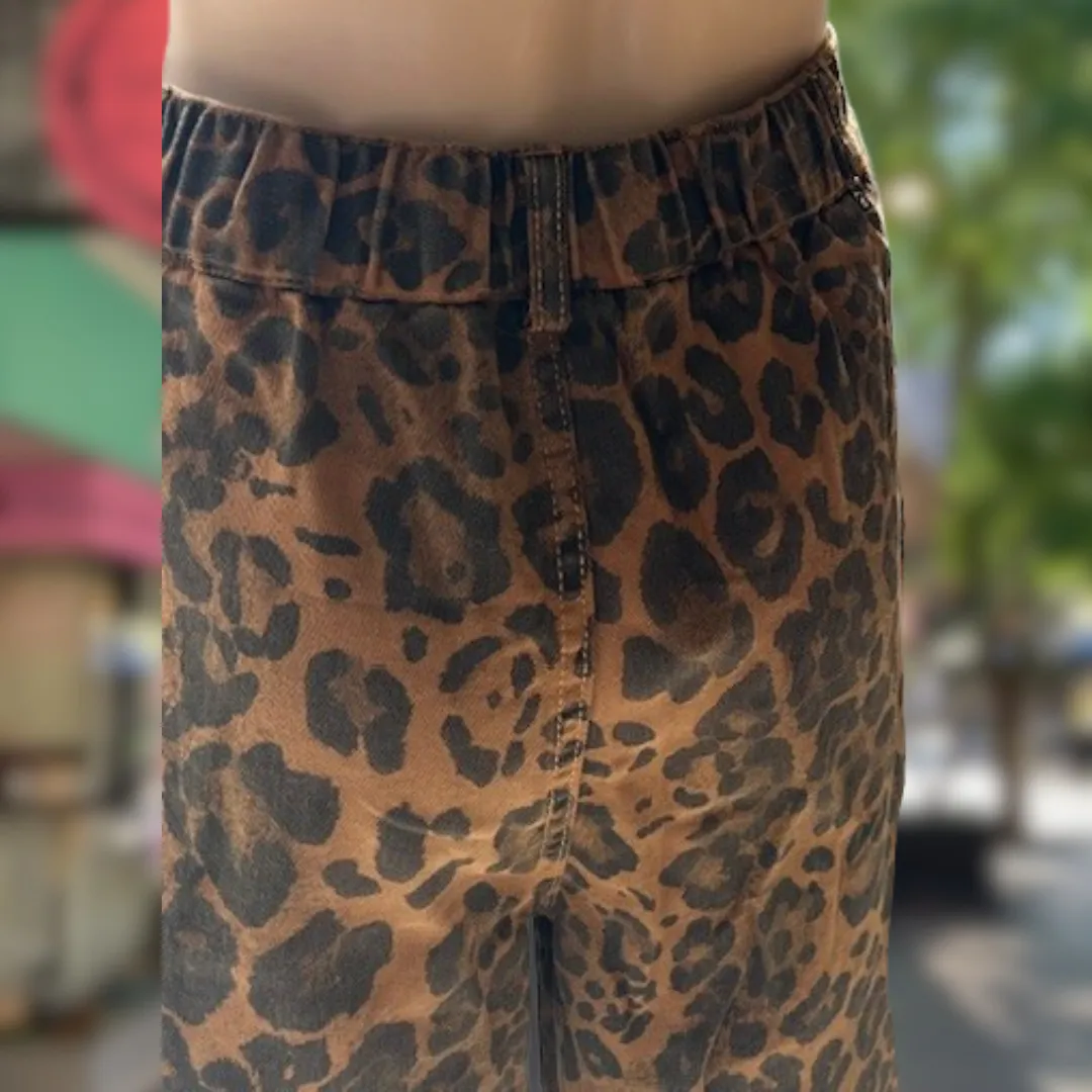Dark Leopard Cuffed Jeans - By Frankie