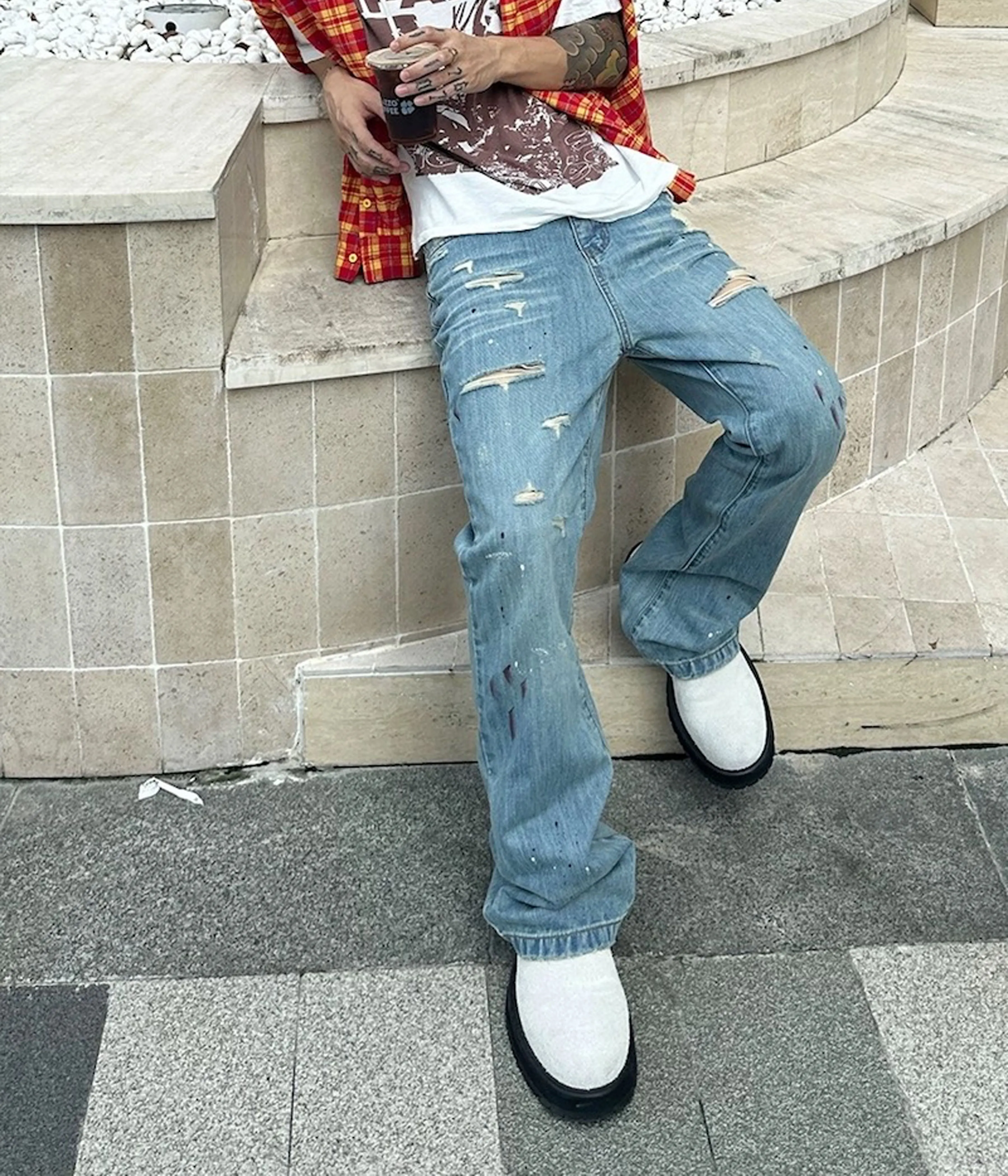 DISTRESSED PAINTERS DENIM