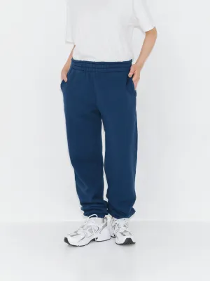 en sweat pants