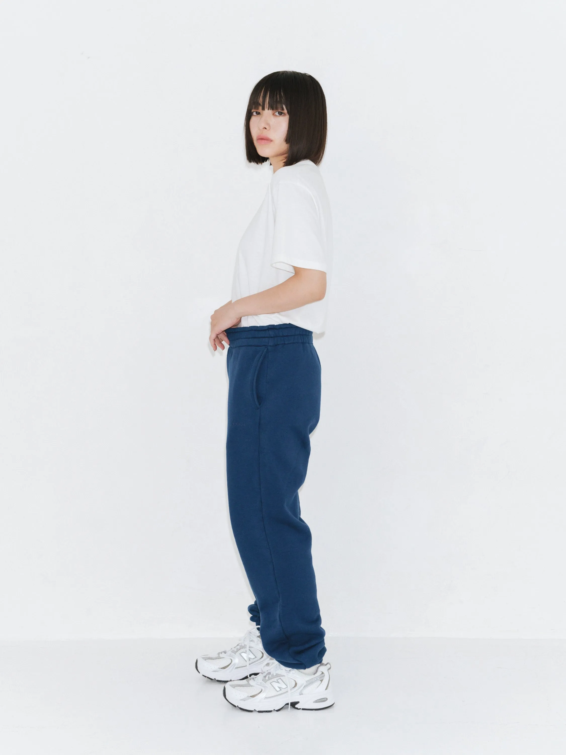 en sweat pants