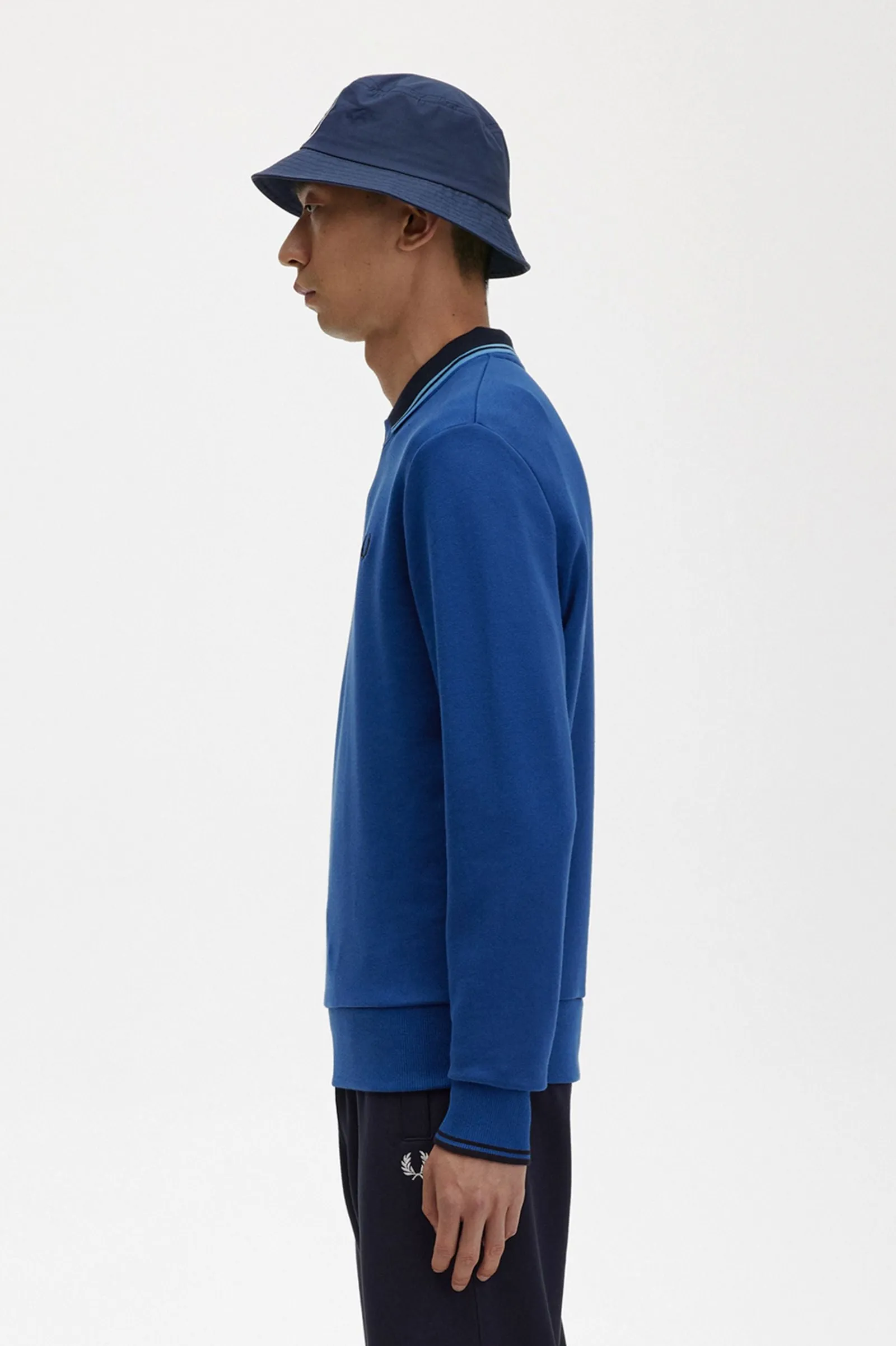 Fred Perry M7535 Crew Neck Sweatshirt Shaded Cobalt