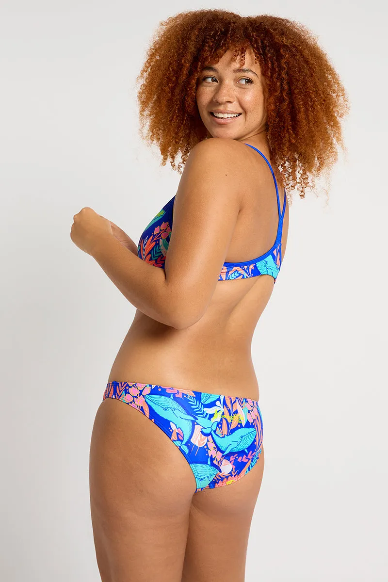 Freshwater Top in Blue Whale