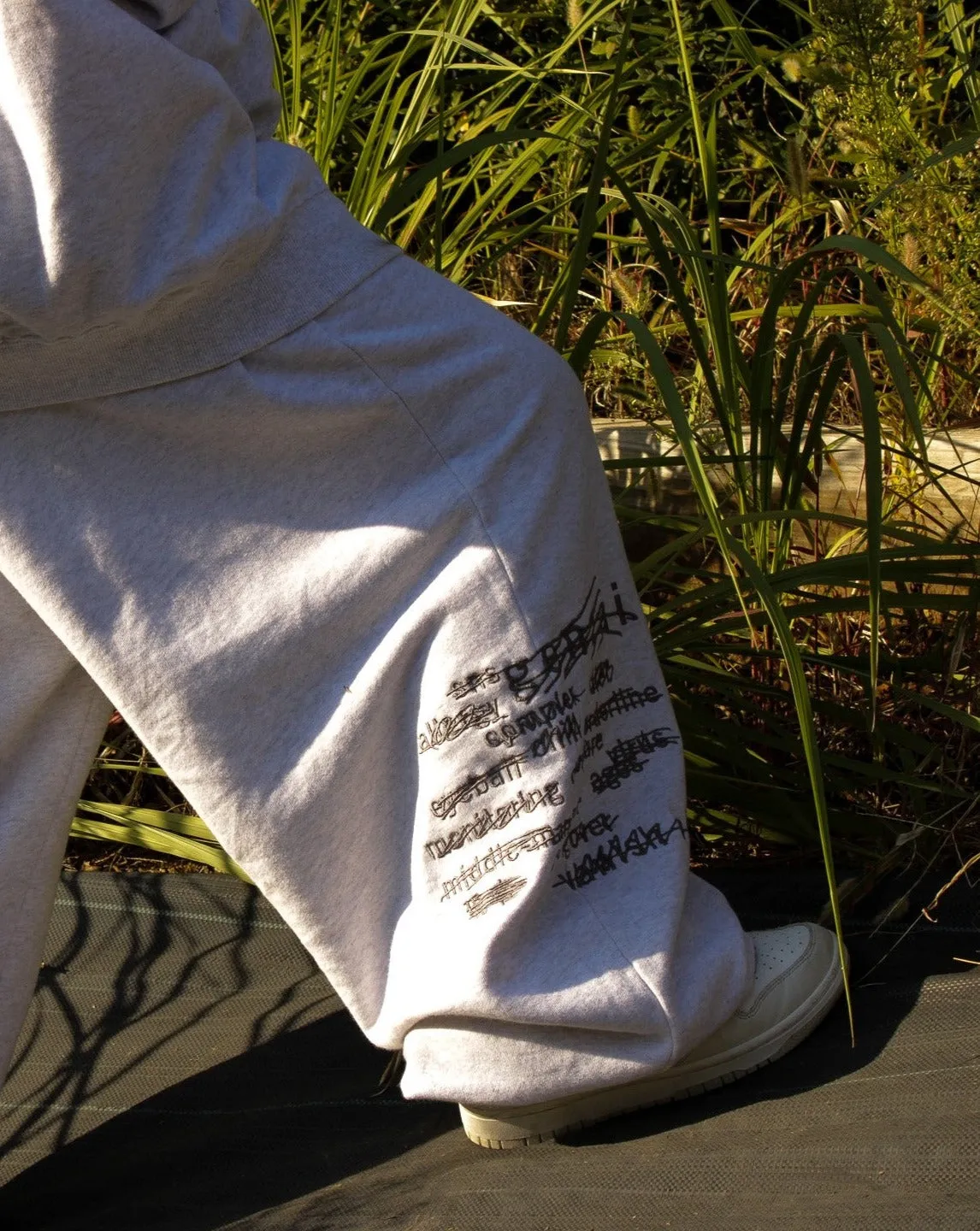 genzai Vanish Logo Sweat Pants