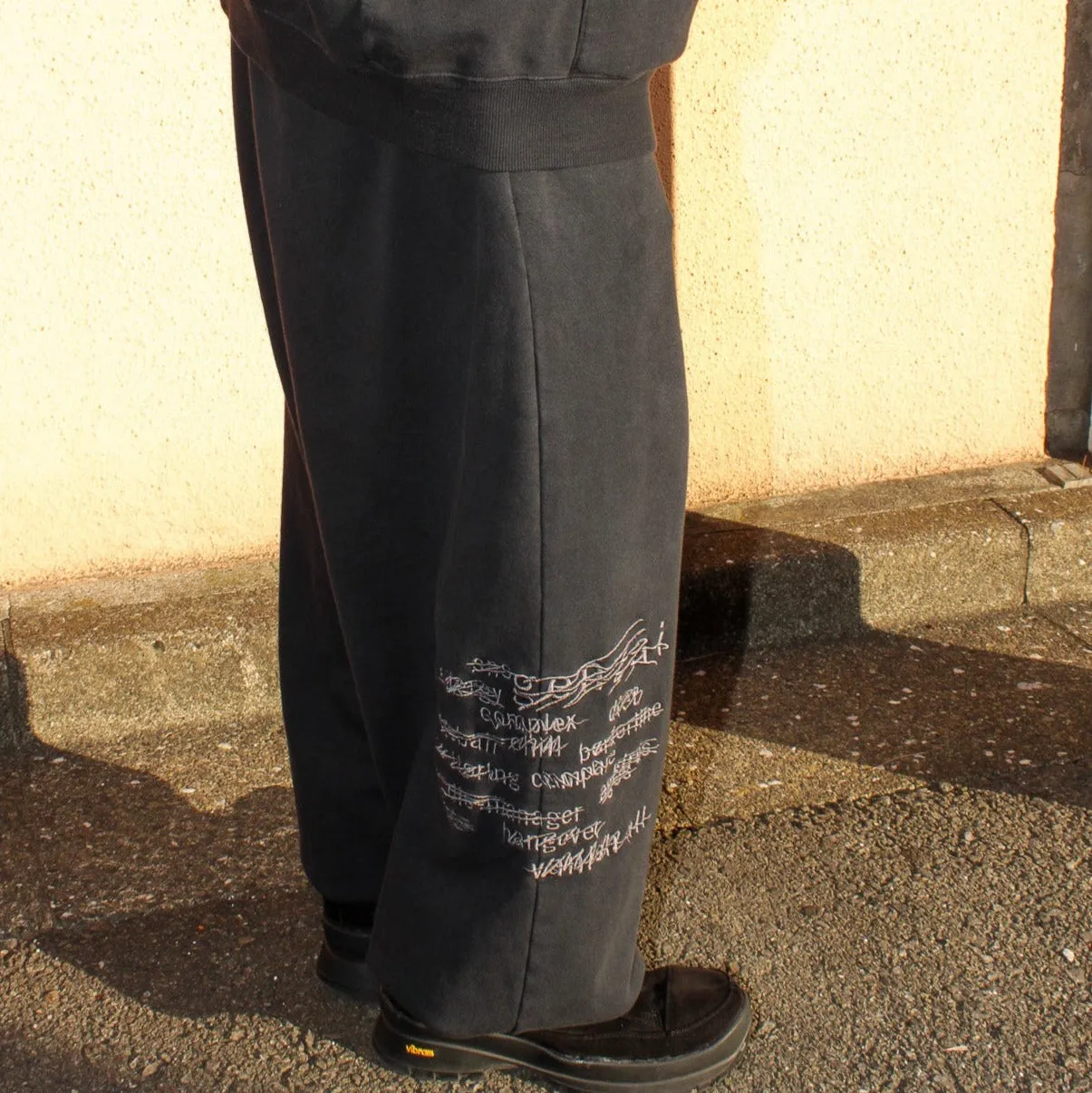 genzai Vanish Logo Sweat Pants
