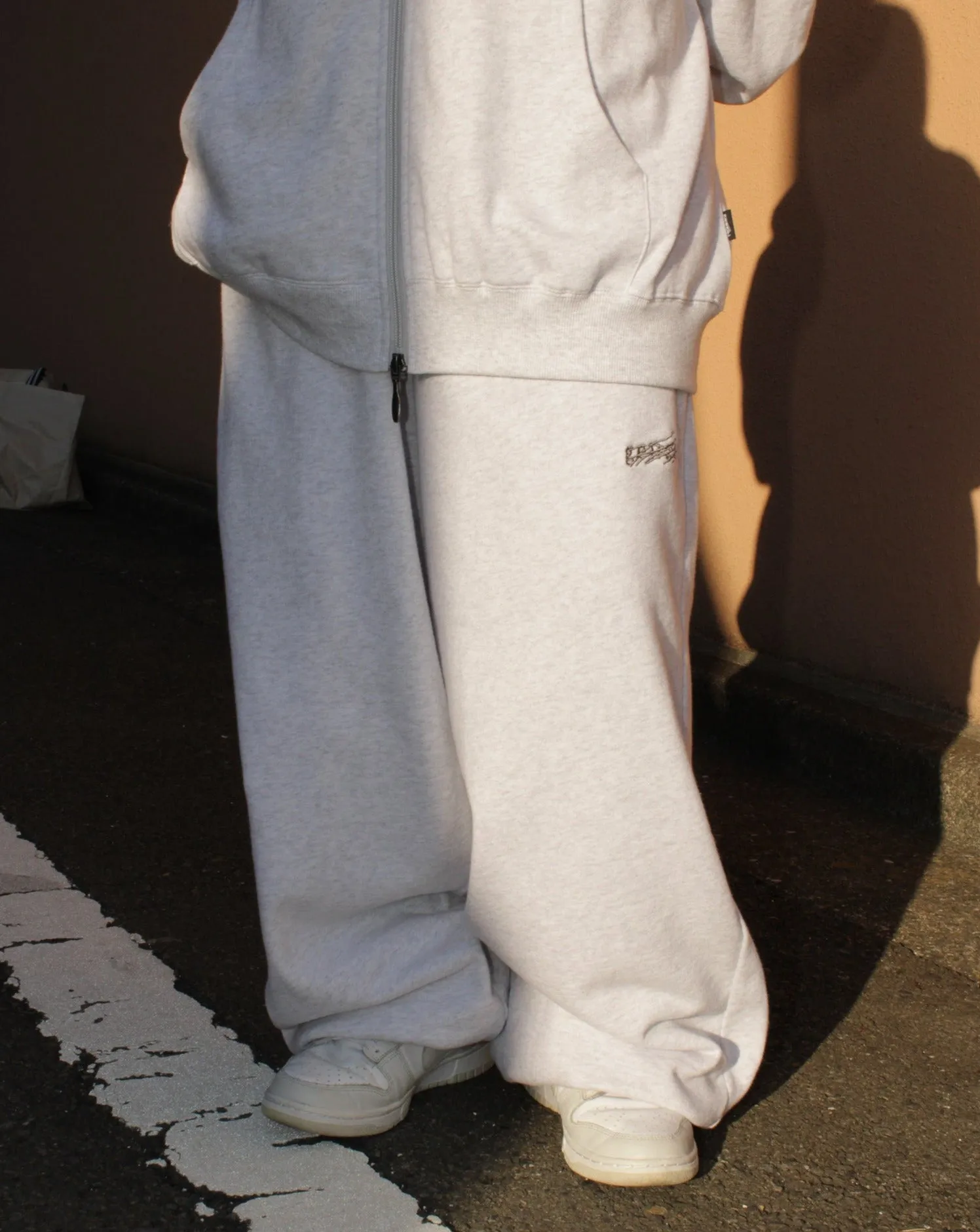 genzai Vanish Logo Sweat Pants