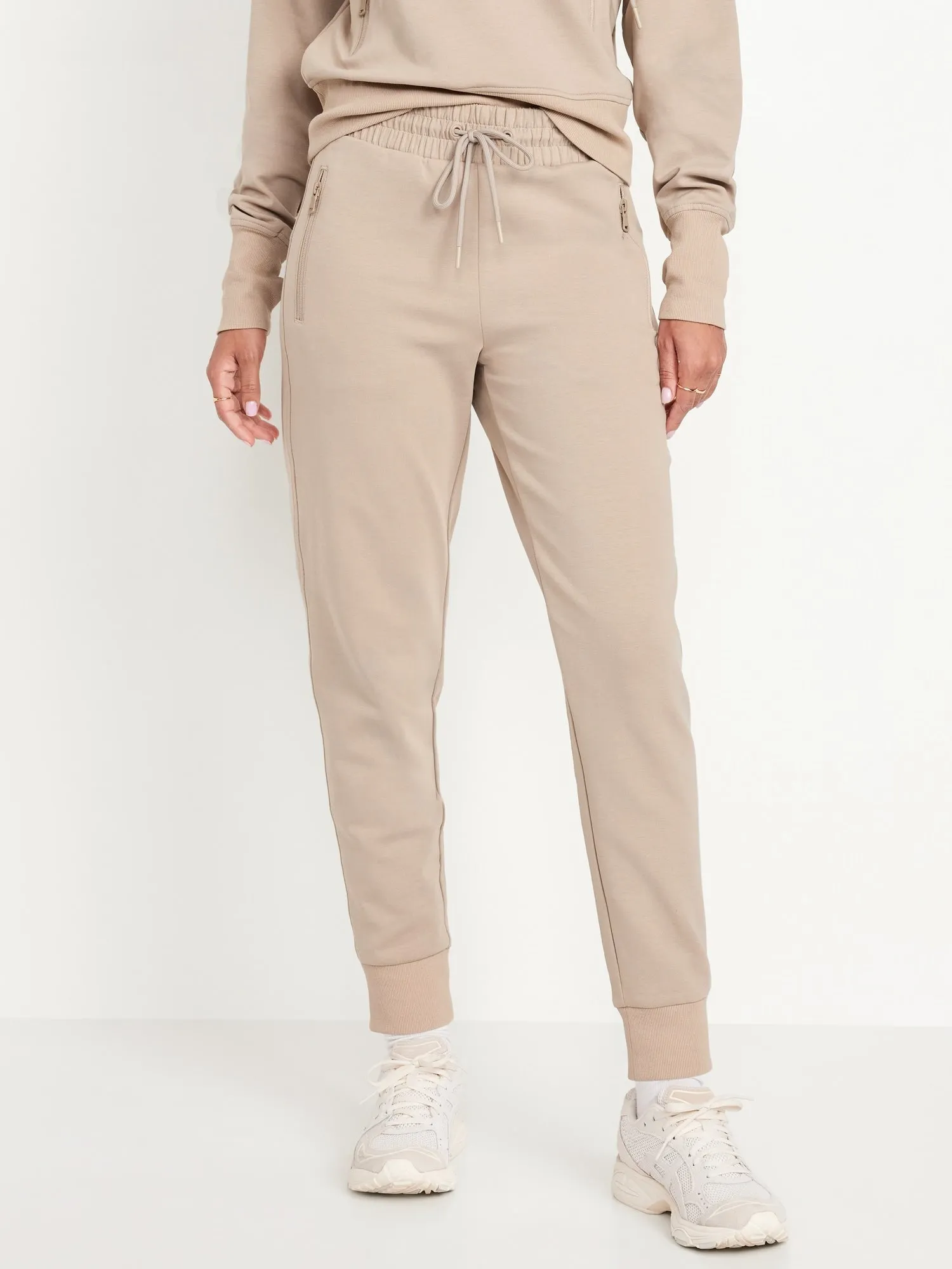 High-Waisted Dynamic Fleece Joggers