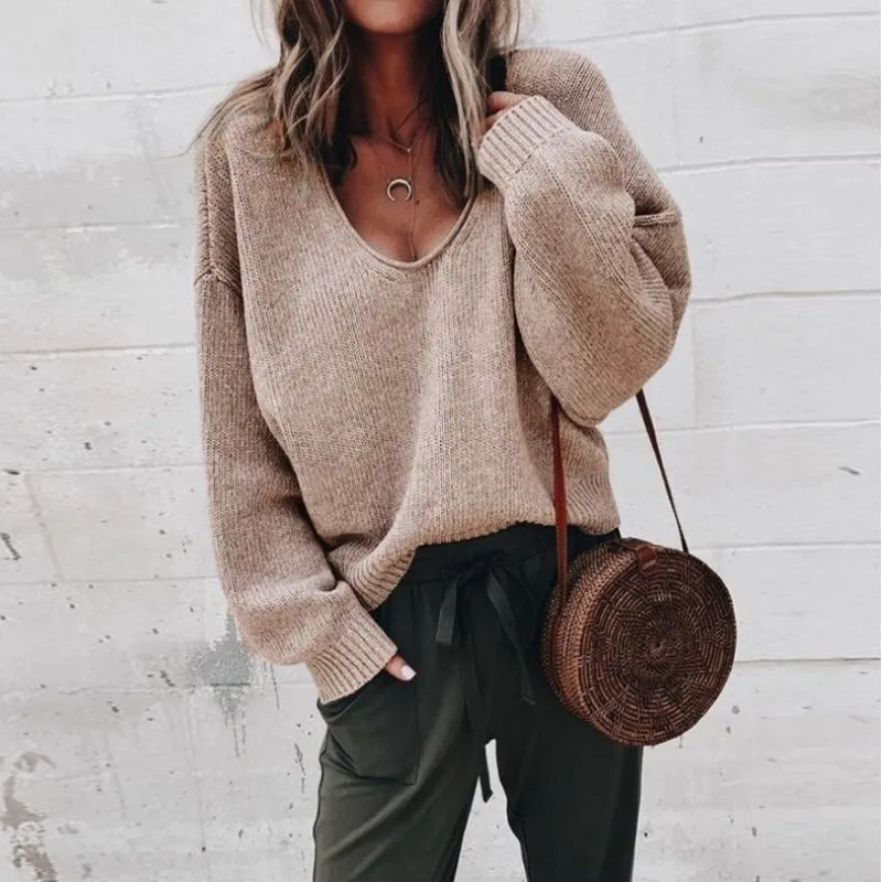 Jaqueline - pullover with oversized v-neckline