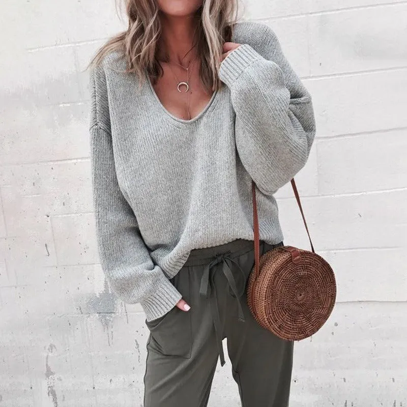 Jaqueline - pullover with oversized v-neckline
