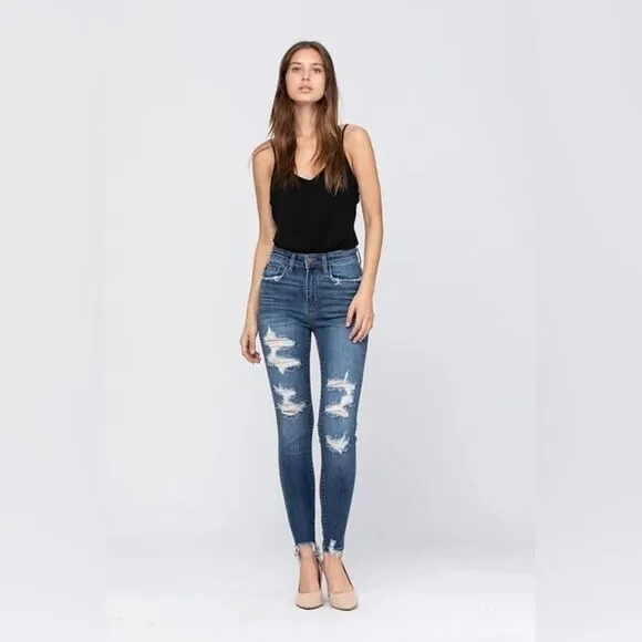Judy Blue #82147 Distressed Skinny Jean 3/26