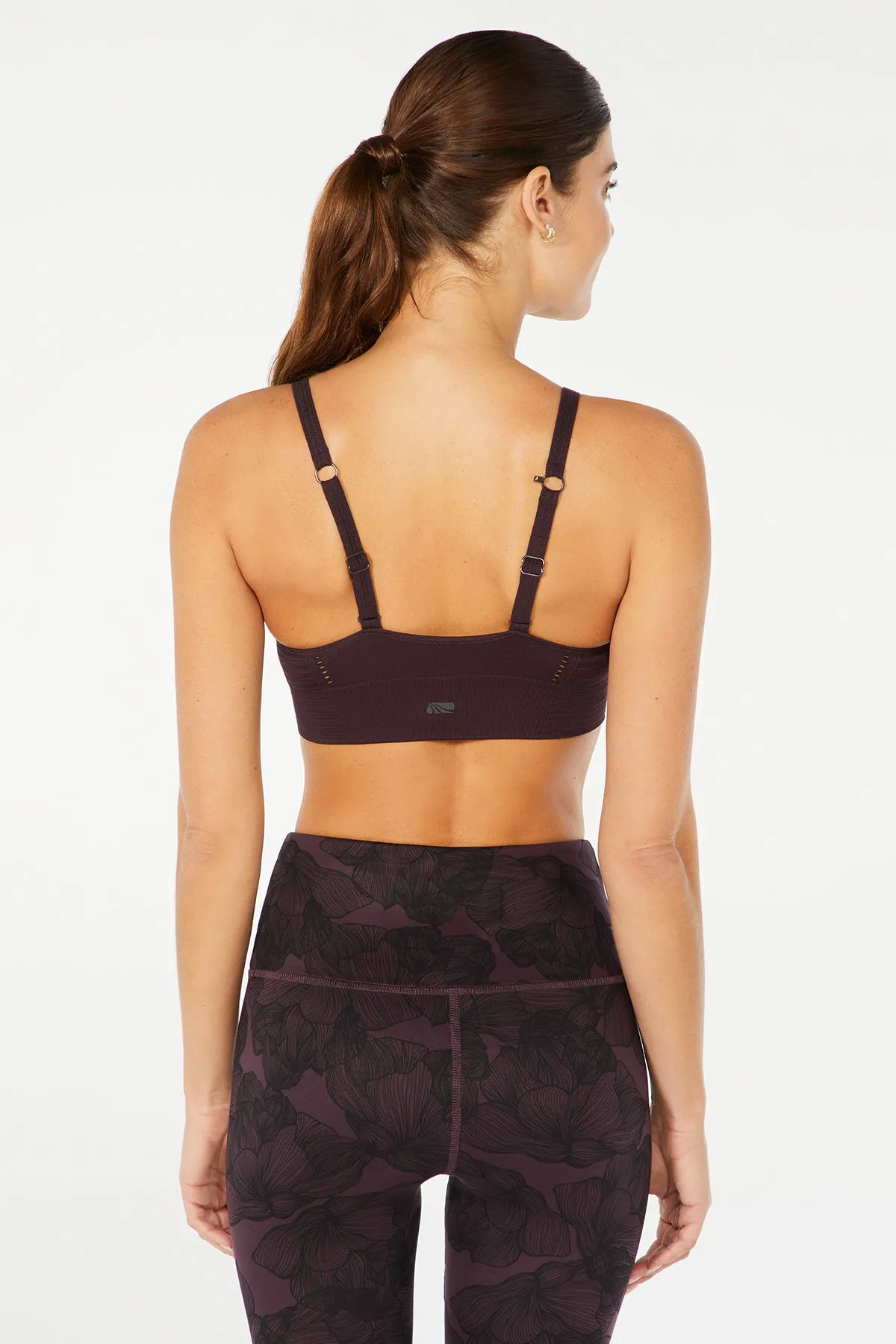 Mary Seamless Sport Bra (Wild Plum)