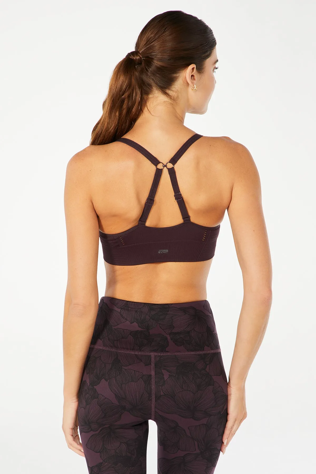 Mary Seamless Sport Bra (Wild Plum)