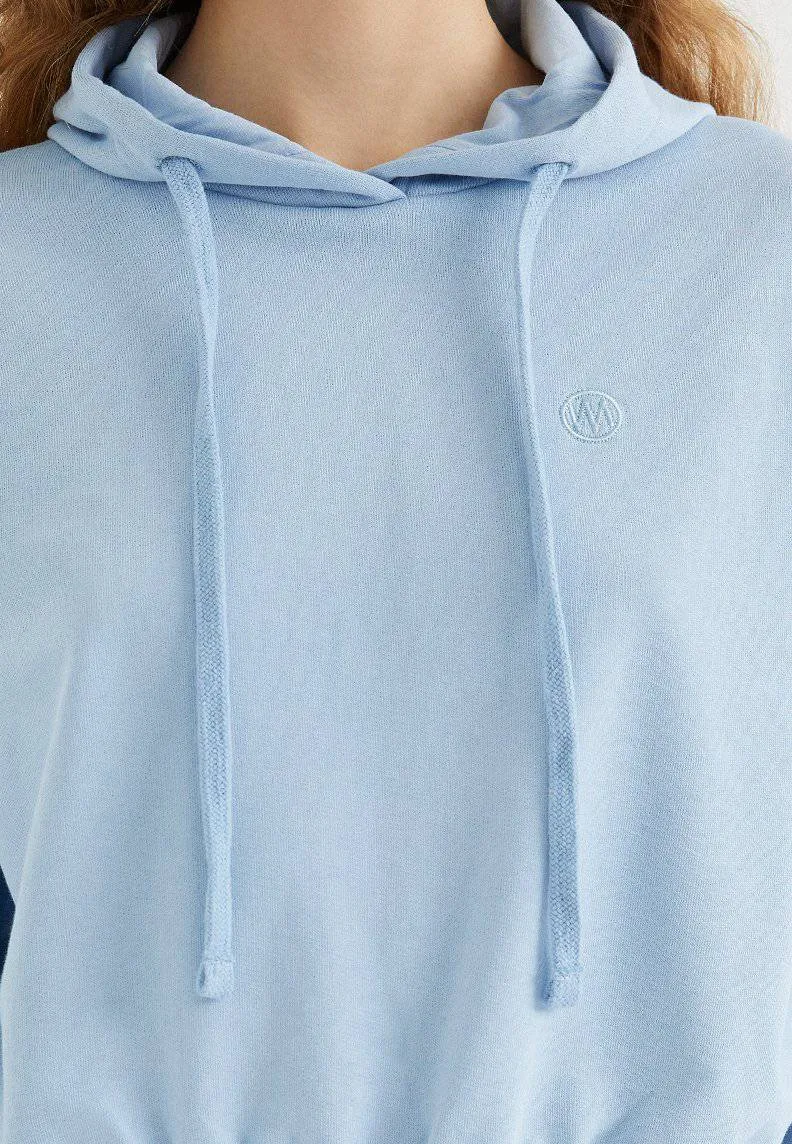 Mavi Kapüşonlu Pamuklu Regular Fit Kadın Sweatshirt ENJOY CROPPED HOODIE