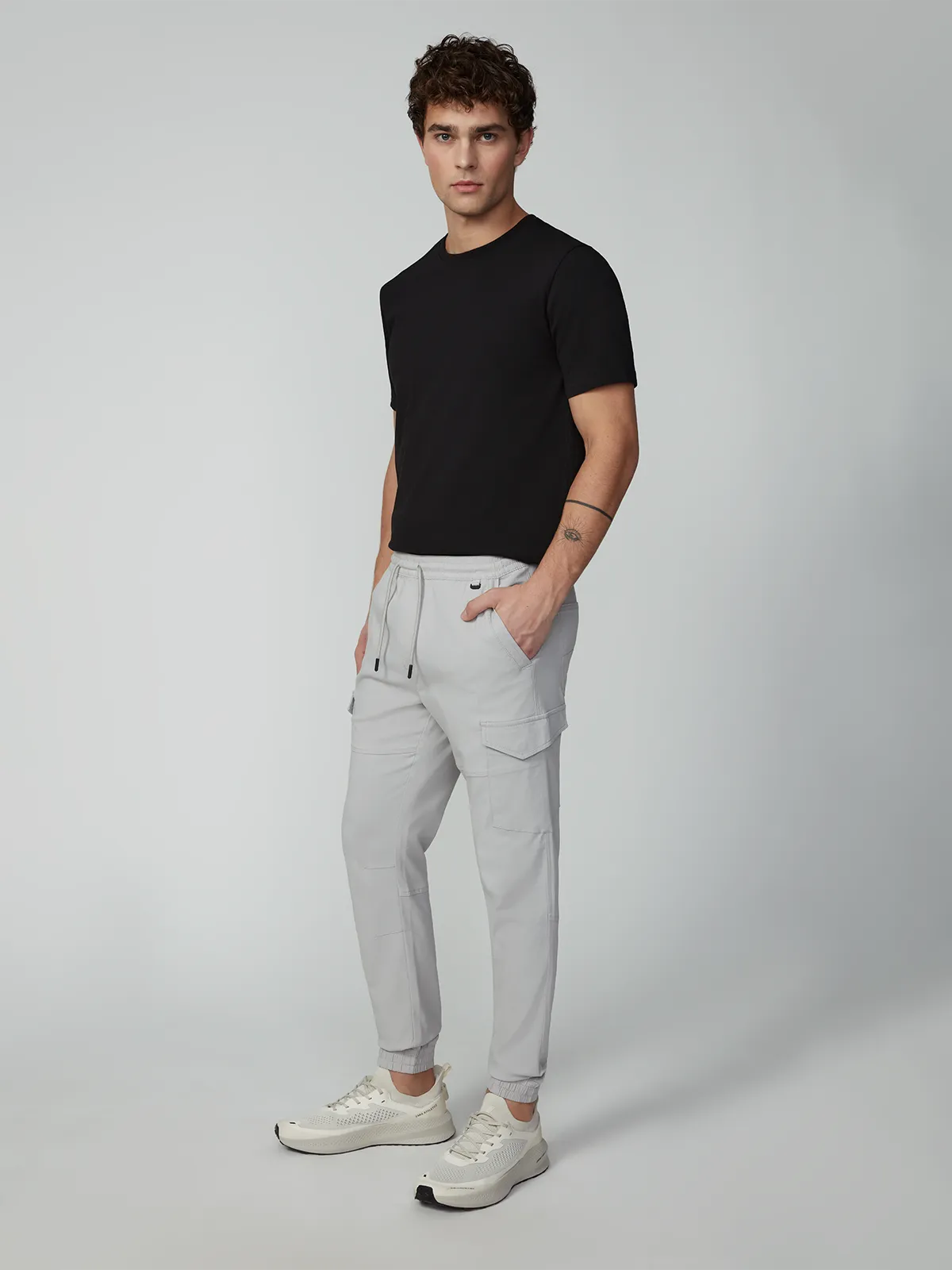 Men's Solid Bungee Cargo Jogger