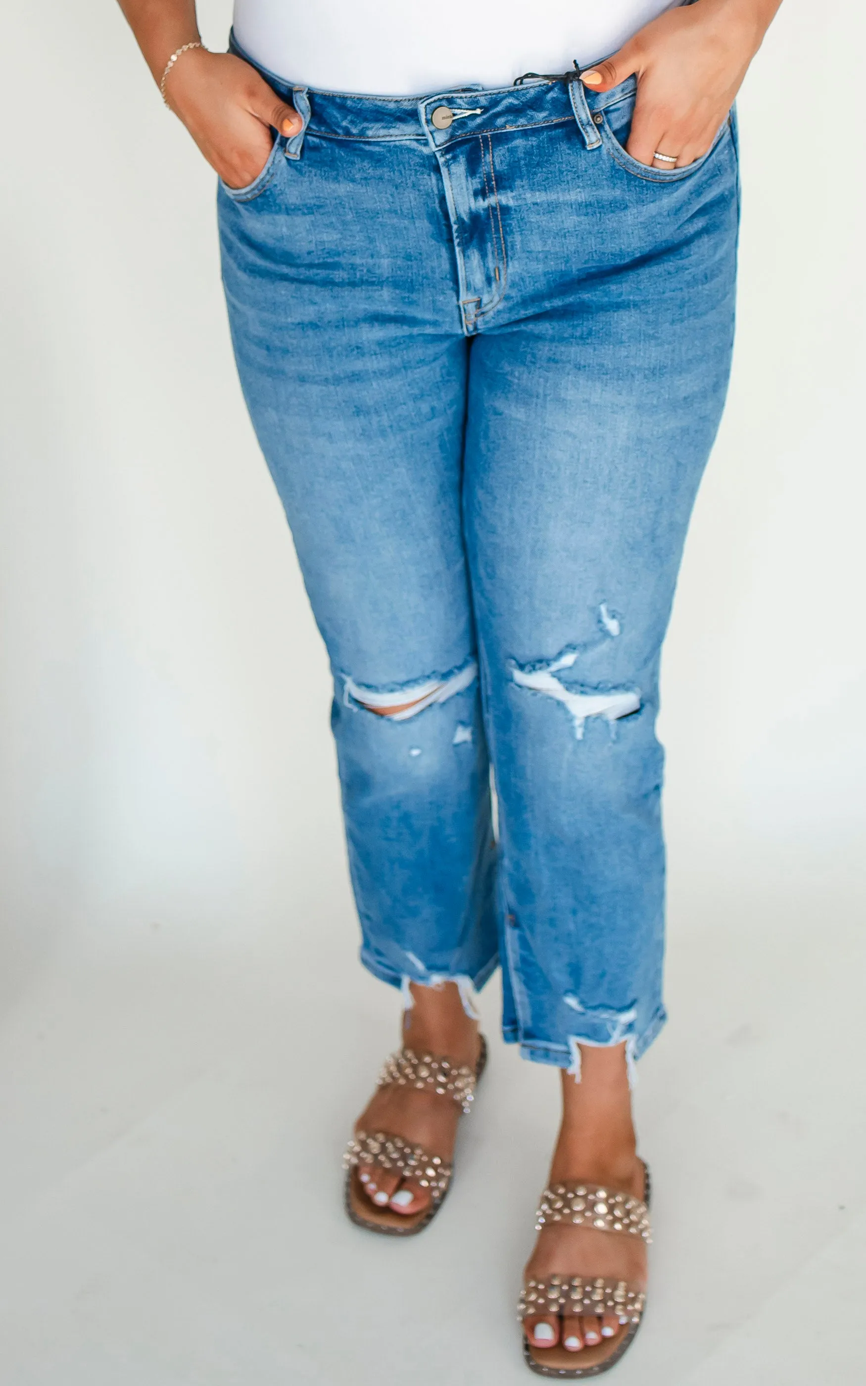MICA | High Rise Ankle Straight w/ Side Slit Denim Jeans**