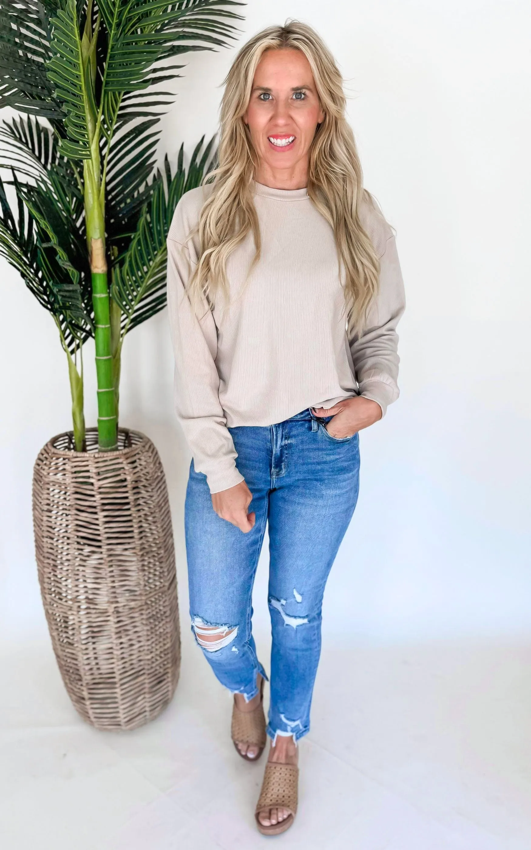 MICA | High Rise Ankle Straight w/ Side Slit Denim Jeans**