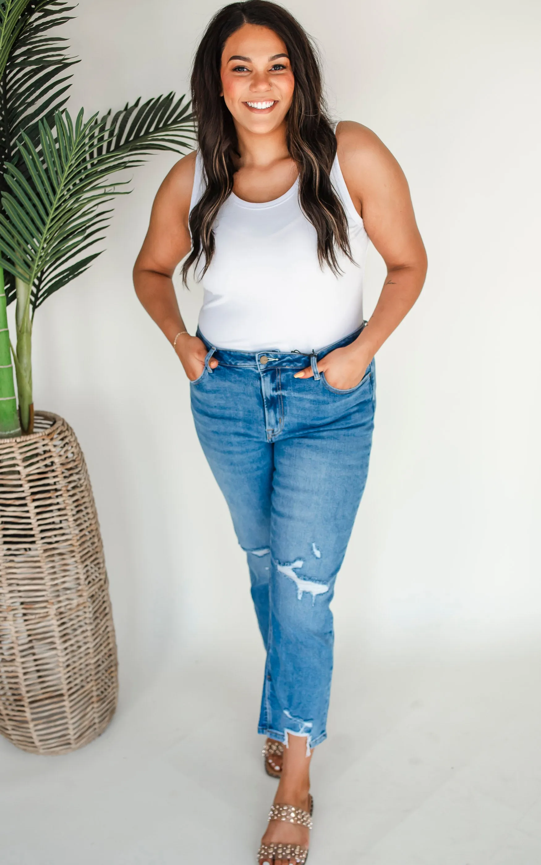 MICA | High Rise Ankle Straight w/ Side Slit Denim Jeans**