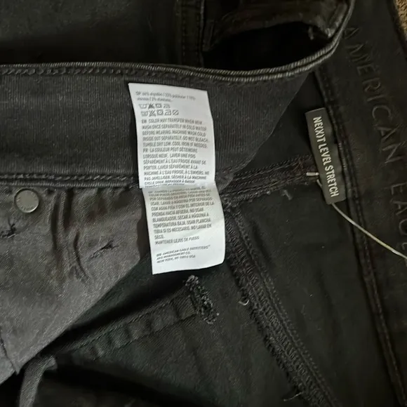 NEW American Eagle Next Level Stretch Distressed Black Denim Mini Skirt Size 10R