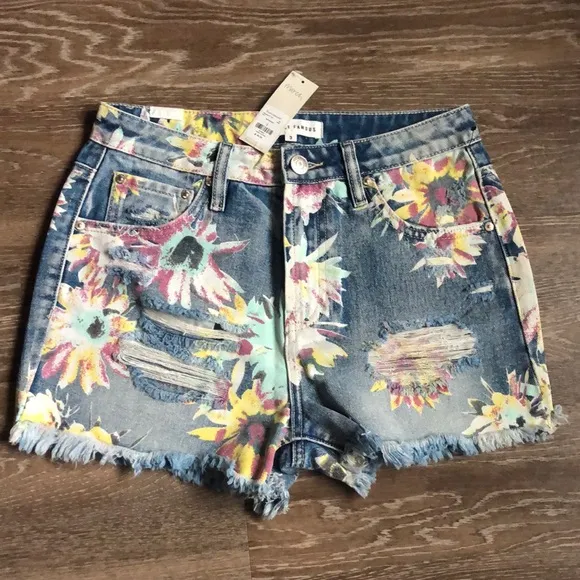 NWT Floral distressed denim shorts