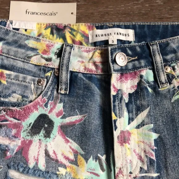 NWT Floral distressed denim shorts