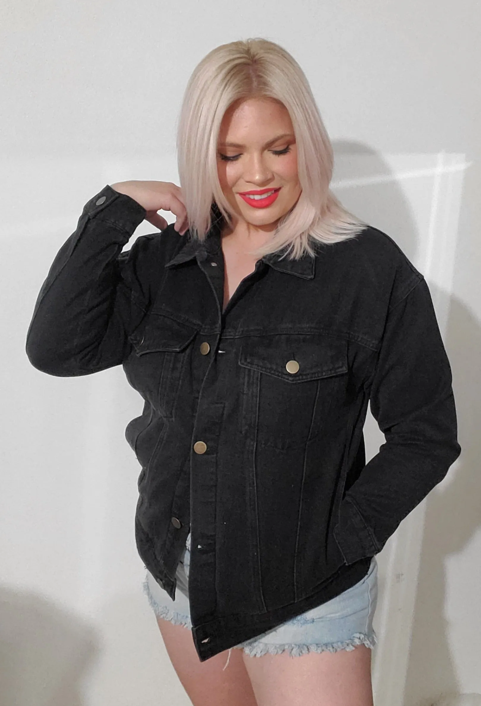 OVERSIZE DENIM JACKET
