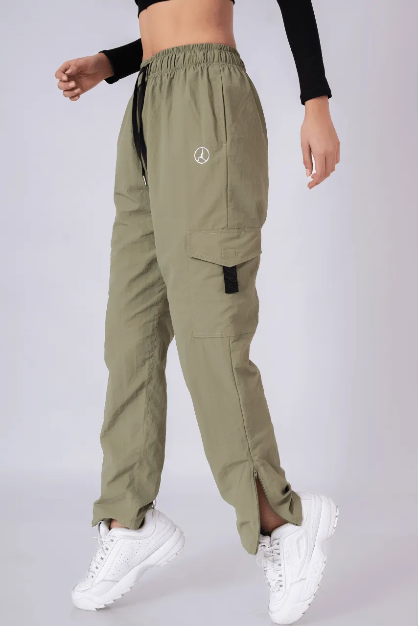 PANTALON CARGO ADVENTURE VERDE OLIVO OSCURO
