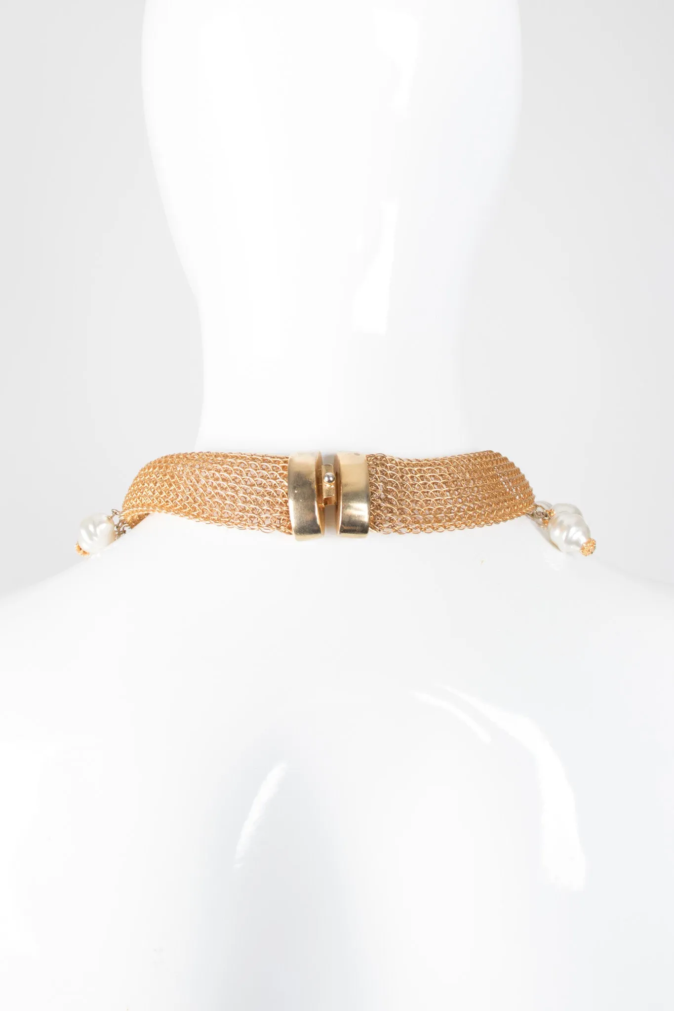 Pearl Mesh Collar