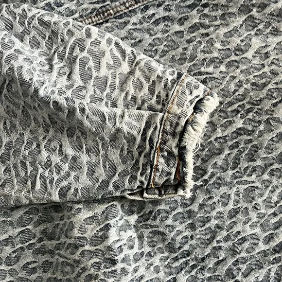 POL Distressed Leopard Denim Jacket Medium