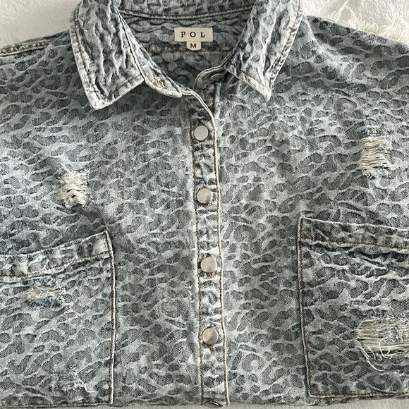 POL Distressed Leopard Denim Jacket Medium