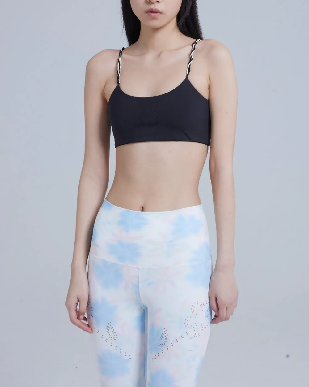 SPORTS BRA TOP WITH TWISTED STRAP