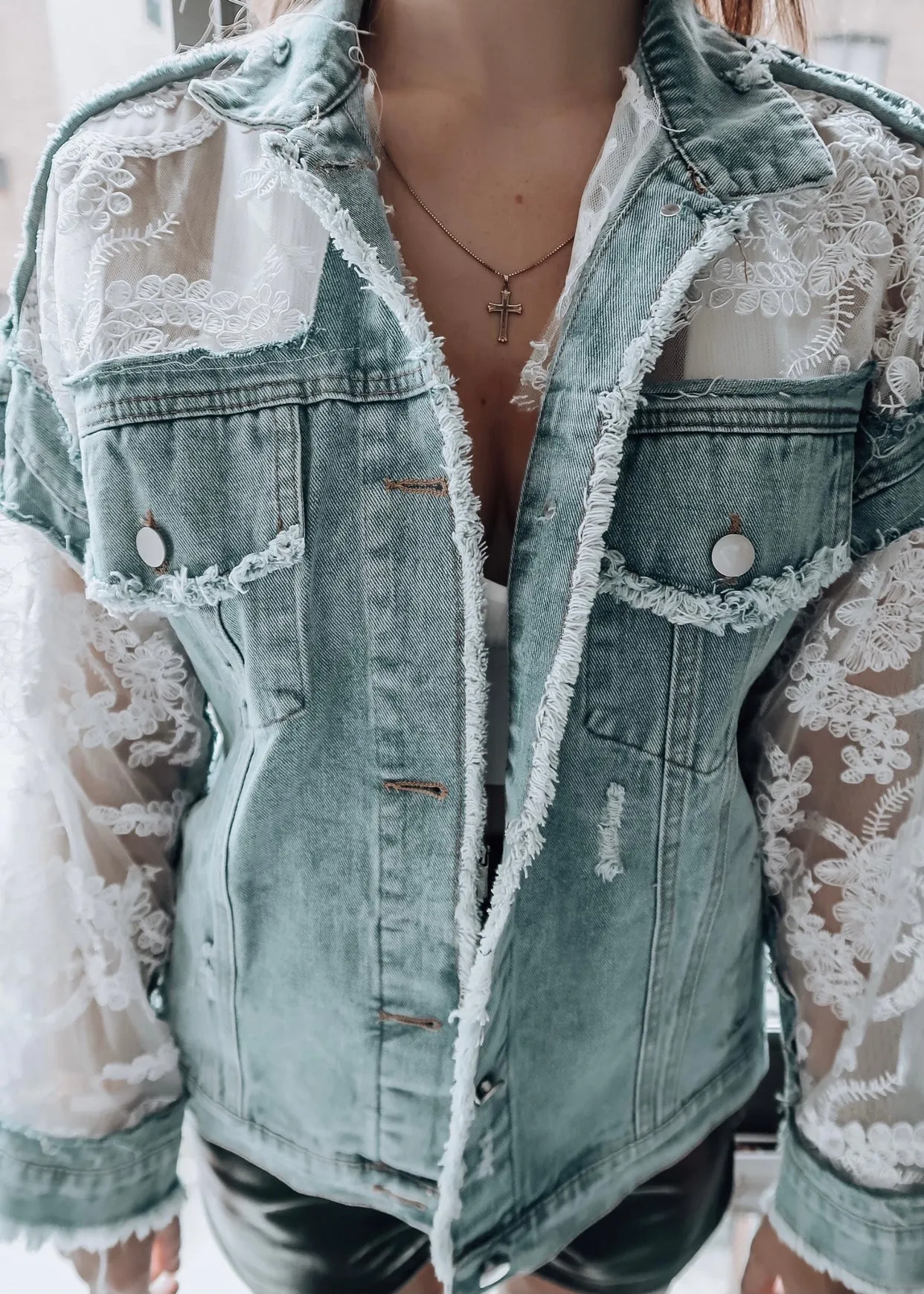 THE HEAVENLY DENIM JACKET