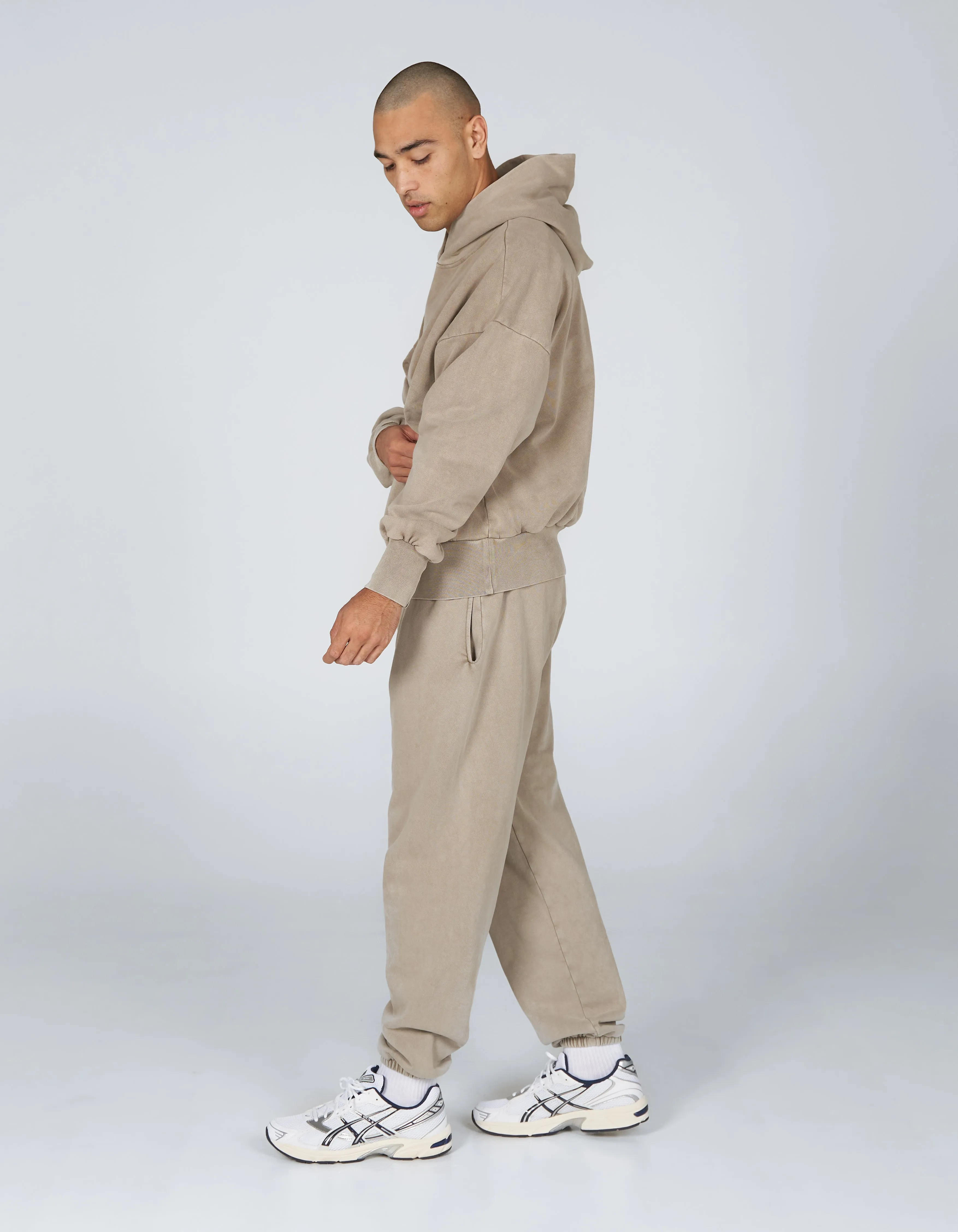 W23 Joggers- Earth