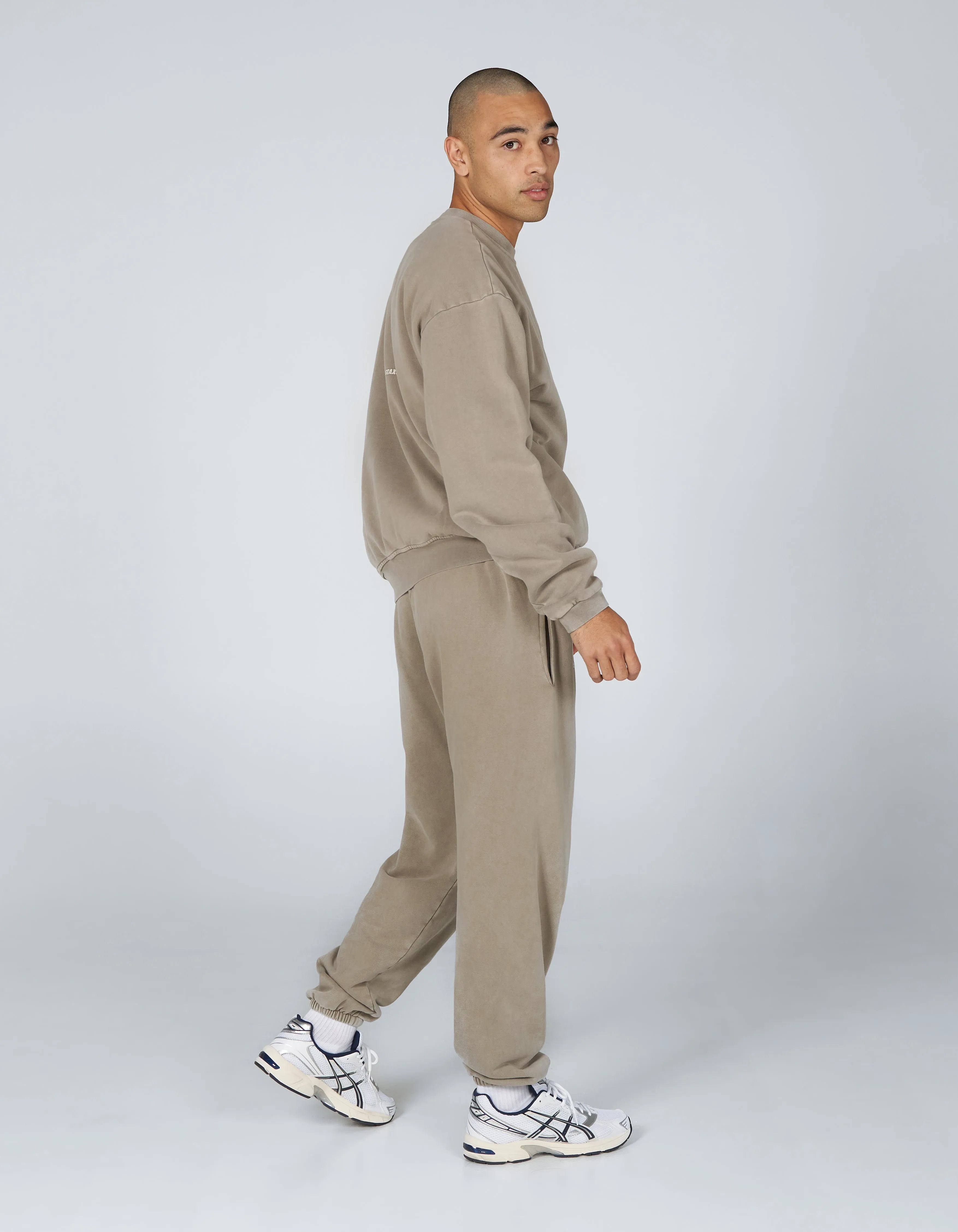 W23 Joggers- Earth