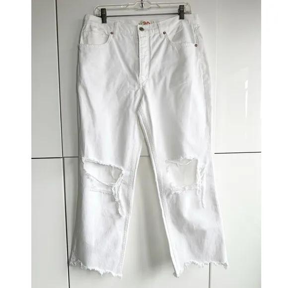 We The Free Maggie Mid Rise Straight Jean  in Optic White Denim Distressed 30