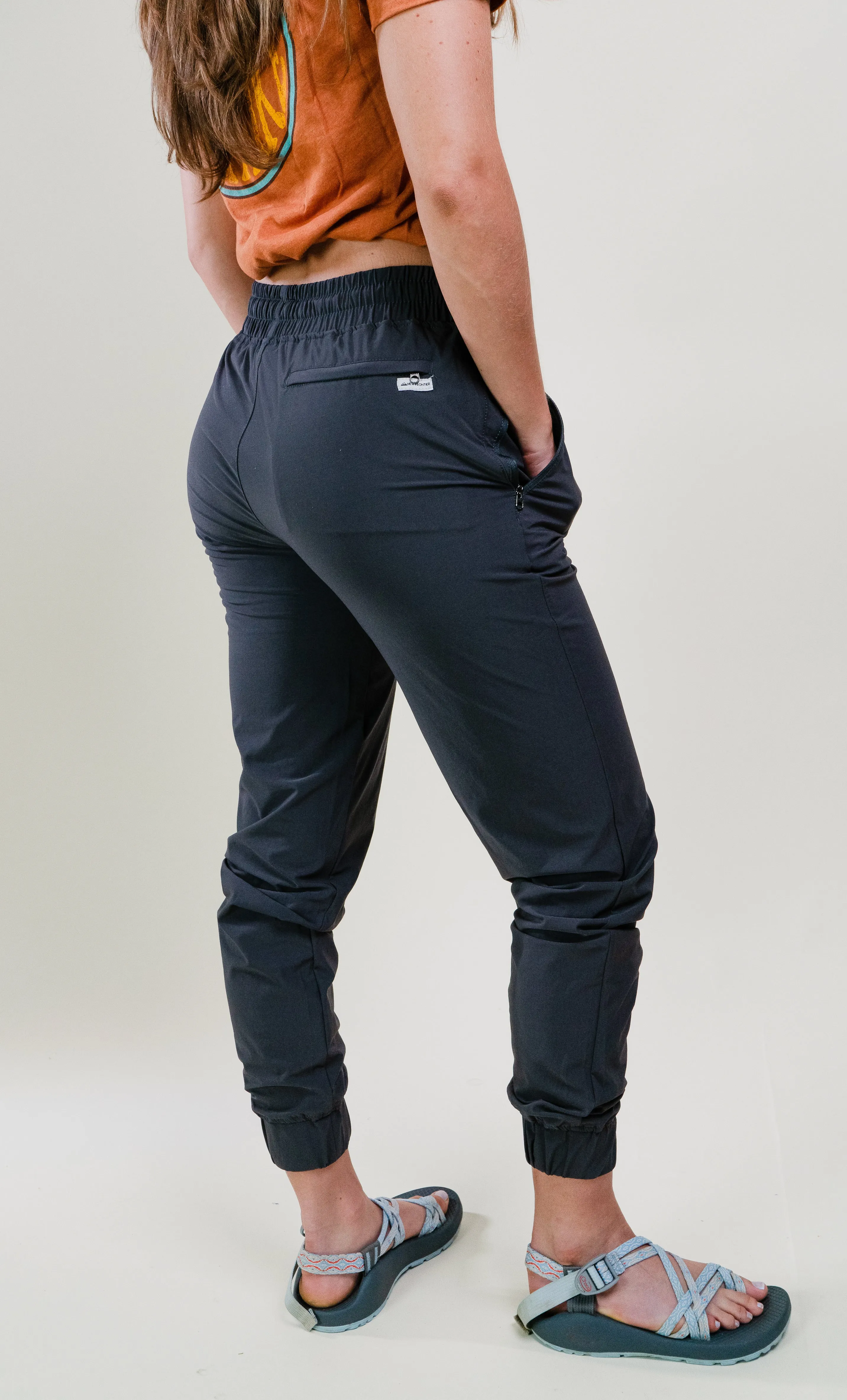 Women's Stretch Tech Jogger (Charcoal)