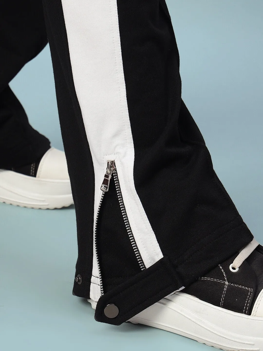 WOMEN'S WONDER SLIT ZIPPER JOGGERS (BLACK-WHITE)